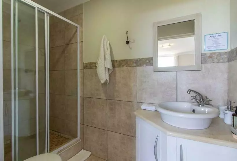 Majatalo Alfred View