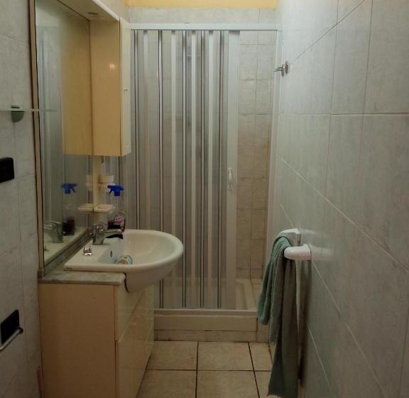 פנסיון Casa Garage