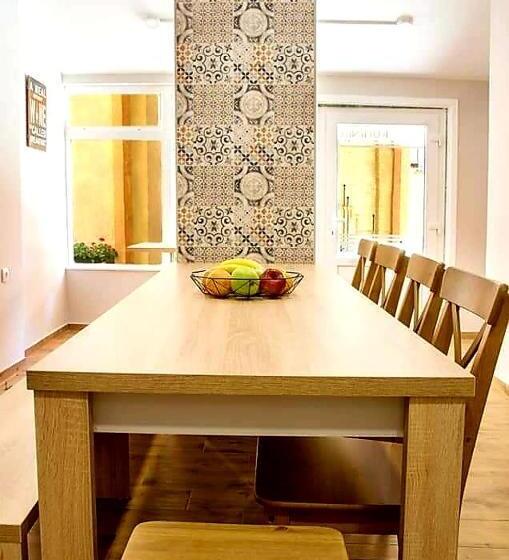 هاستل Centar Lux 2