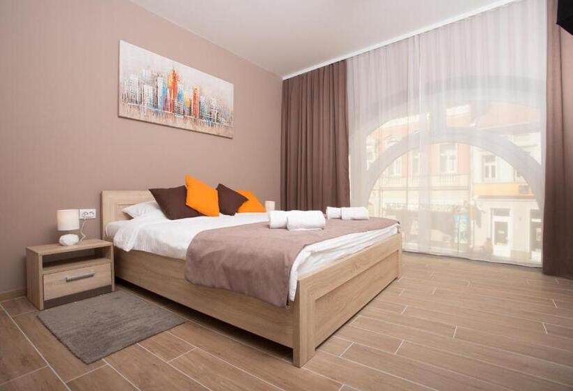 هاستل Centar Lux 2