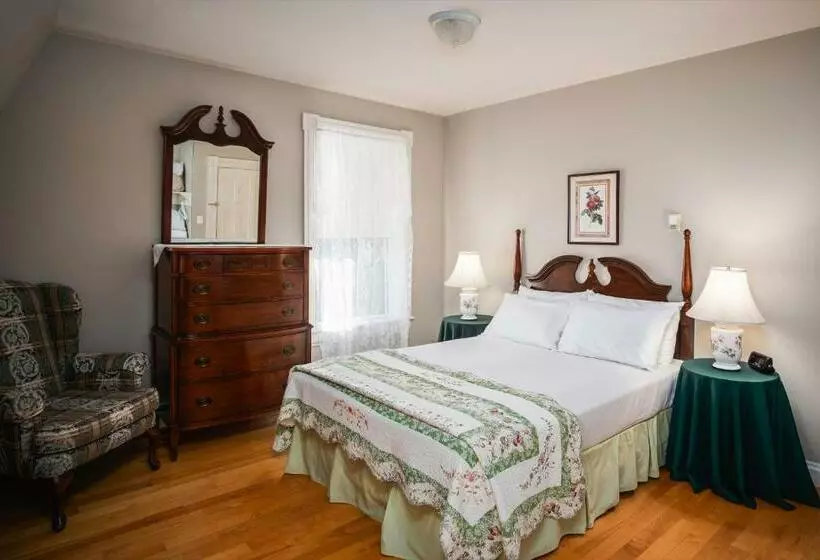 ユースホステル Hillcrest Hall Country Inn