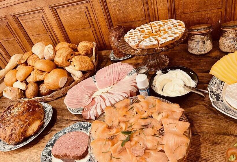 مبيت وإفطار Château Charles