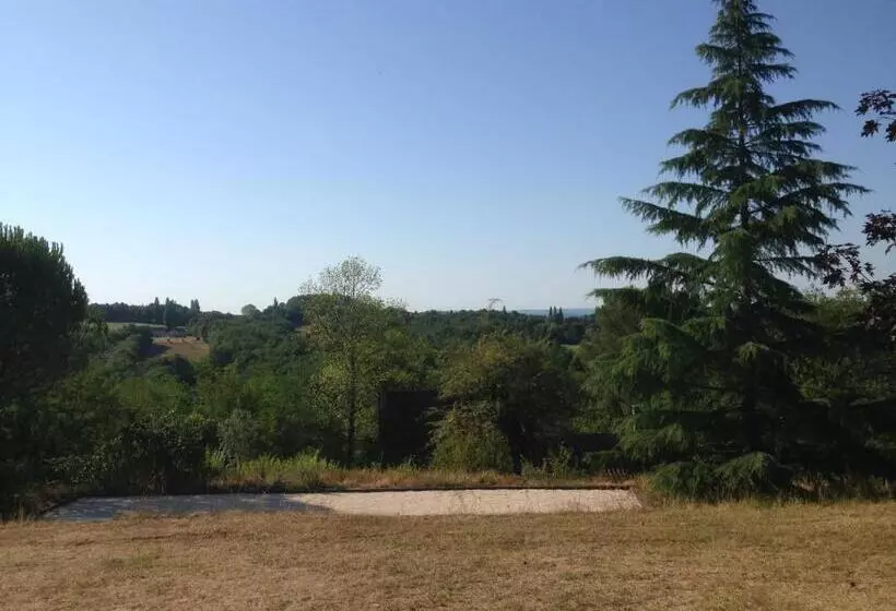 ベッドアンドブレックファースト Lo Petit Cretsou