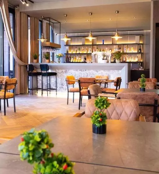 Donantelo Hotel Vlore