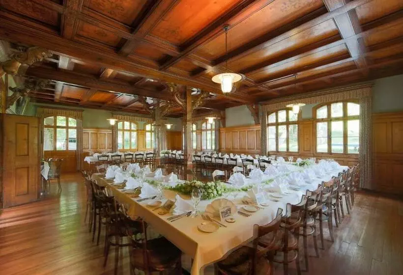 هتل Posthaus Urigen