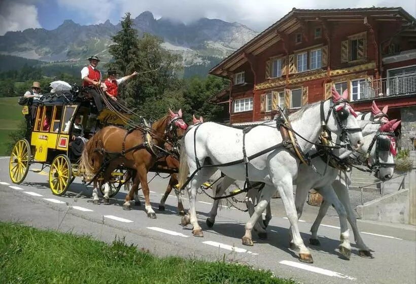 هتل Posthaus Urigen