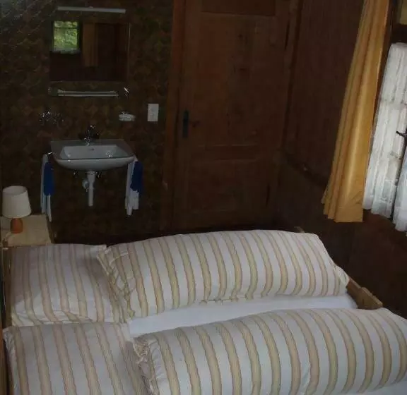 هتل Posthaus Urigen