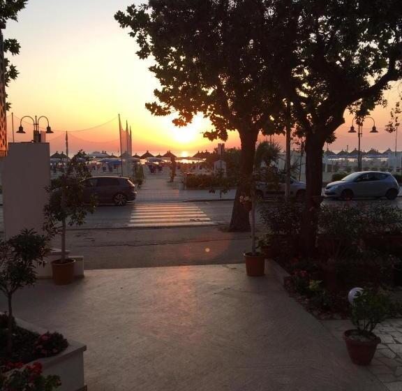 בית מלון כפרי Royal