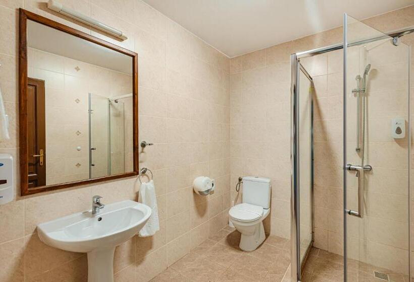 膳宿费 Casa Dinainte Young And Adults Only