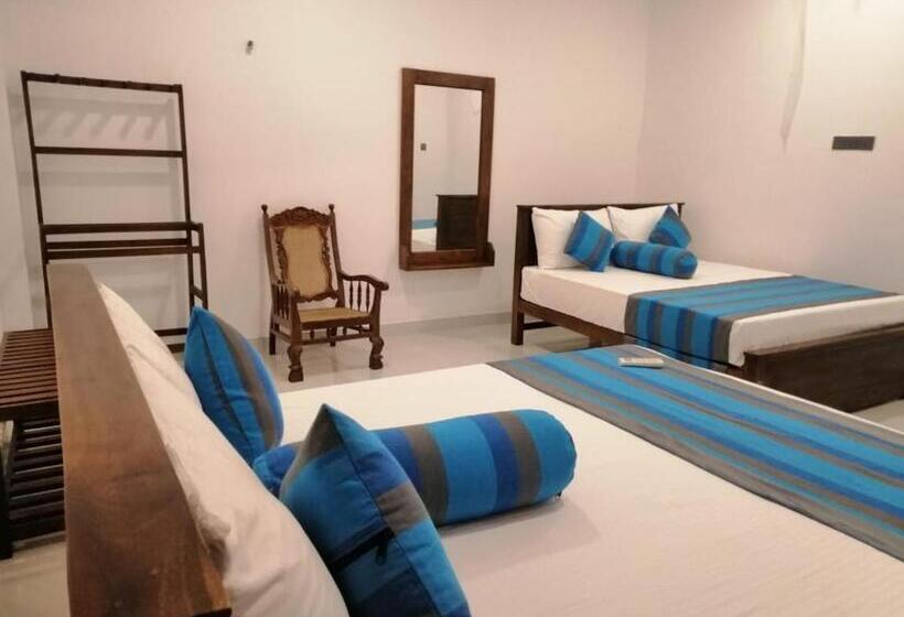 پانسیون Golden Residence