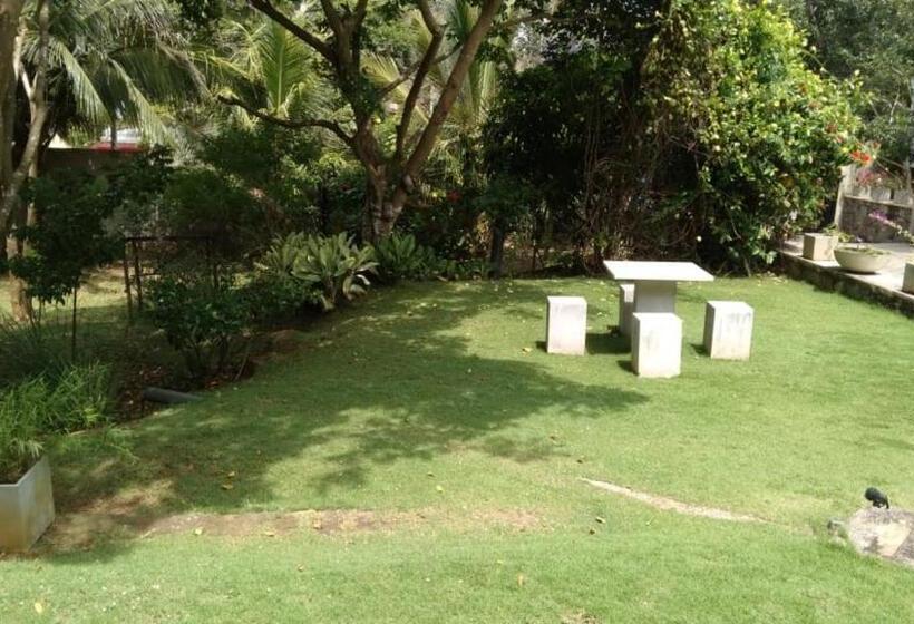 پانسیون Golden Residence