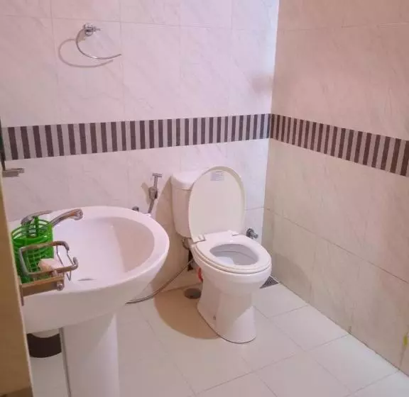 Majatalo Green Park Safari House & Eco Tree House