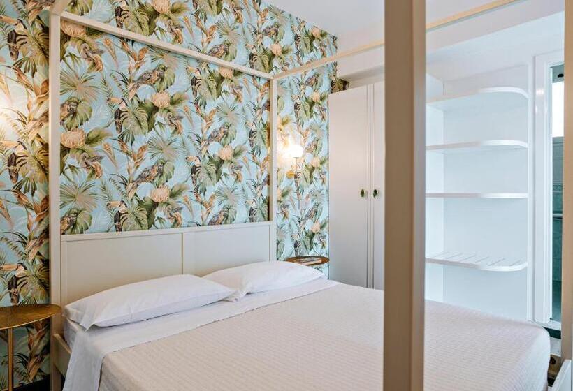 Solemare Hotel E Residence