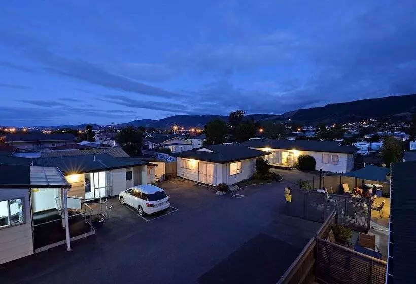 Hotelli Richmond Holiday Park