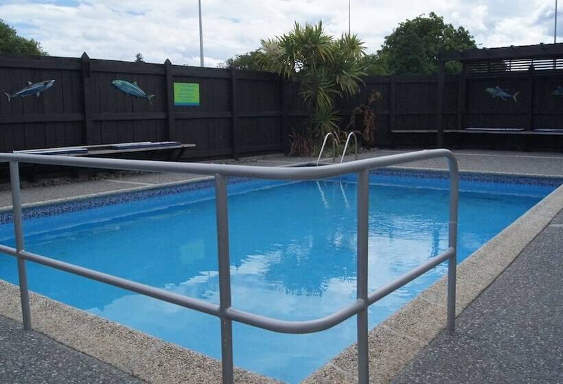 فندق Richmond Holiday Park