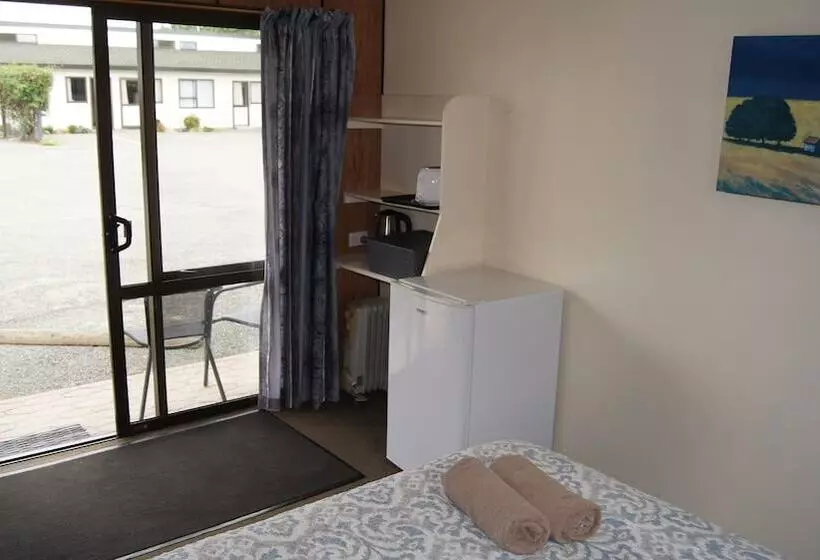 Hotelli Richmond Holiday Park