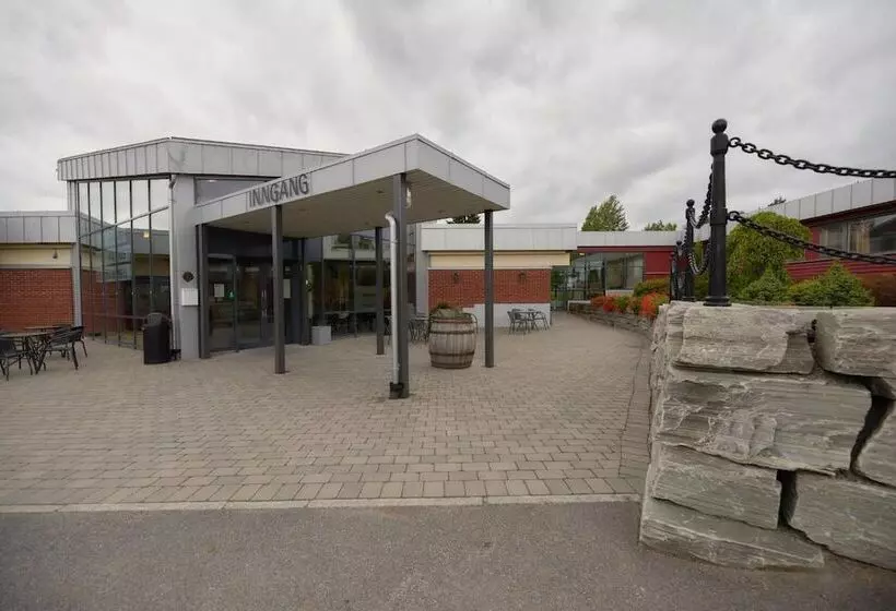 Hotelli Slobrua Gjestegård