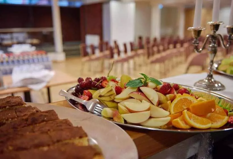 Hotelli Slobrua Gjestegård