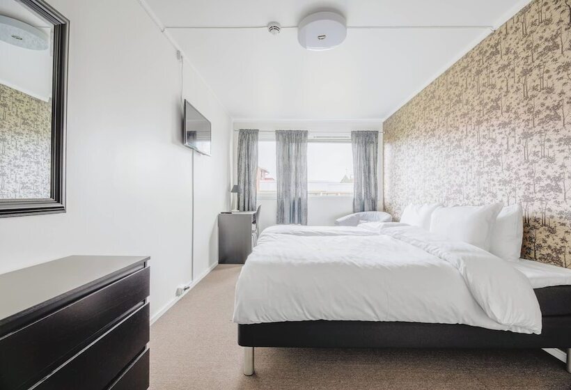 Отель Slobrua Gjestegård