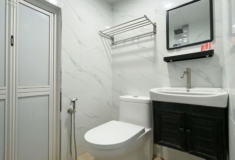 فندق Coop By Oyo Rooms