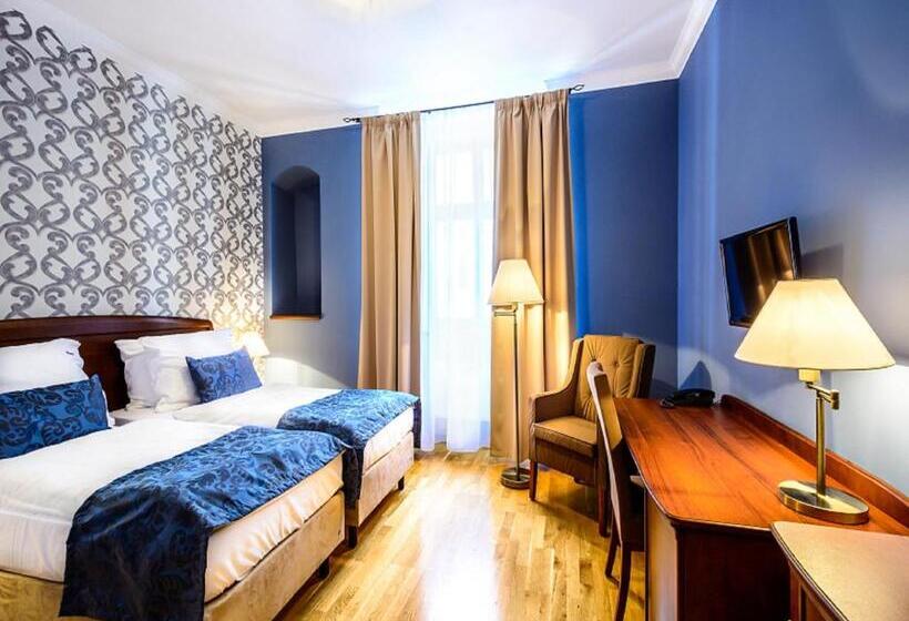 בית מלון כפרי Alexander