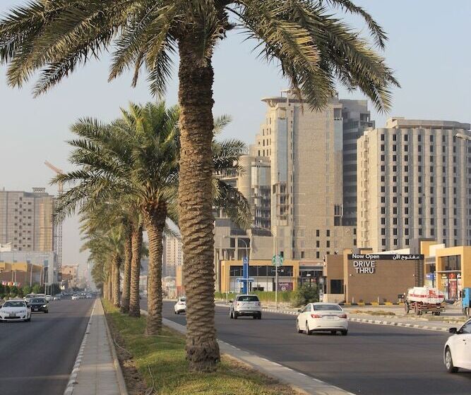 فندق Golden Tulip Al Khobar