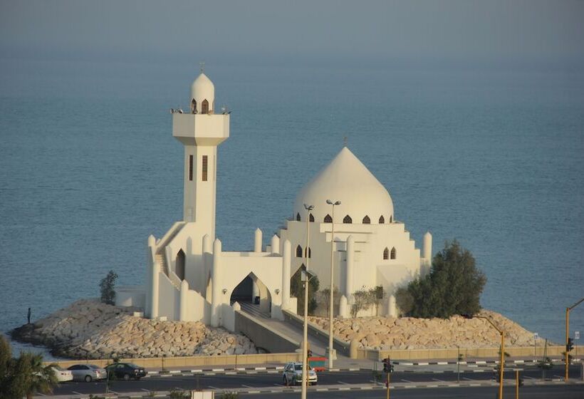 فندق Golden Tulip Al Khobar