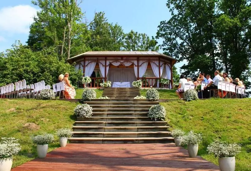 هتل Jaunmoku Palace Complex