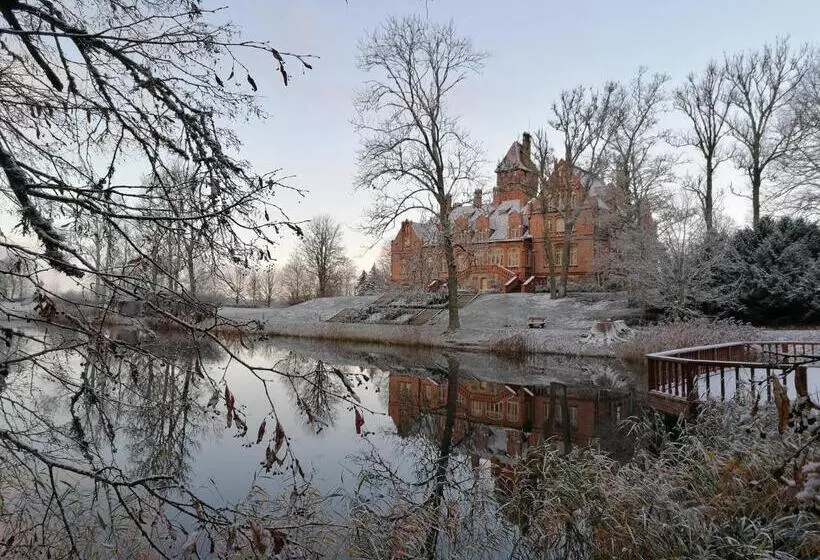 هتل Jaunmoku Palace Complex