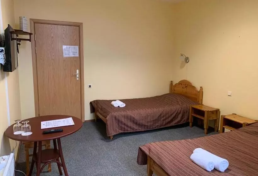 هتل Jaunmoku Palace Complex