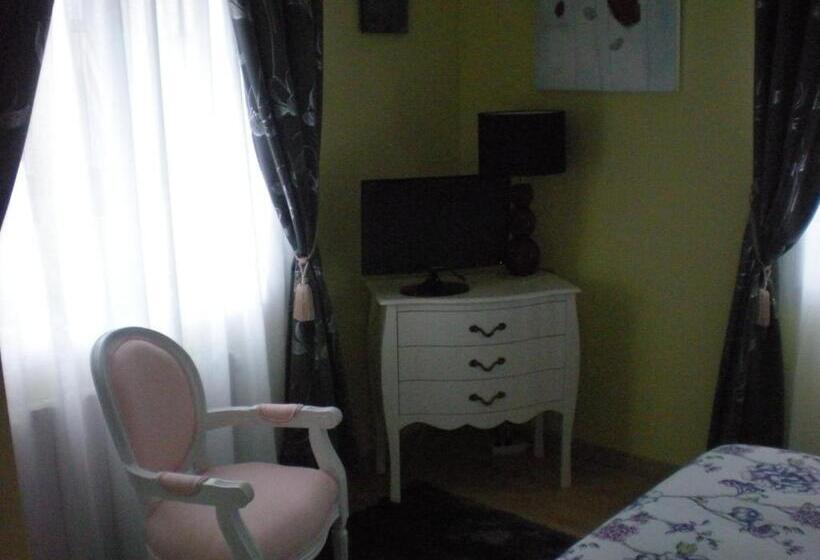 בית מלון כפרי Les Augustines