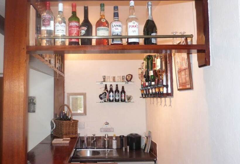 ホテル Plumpton Court