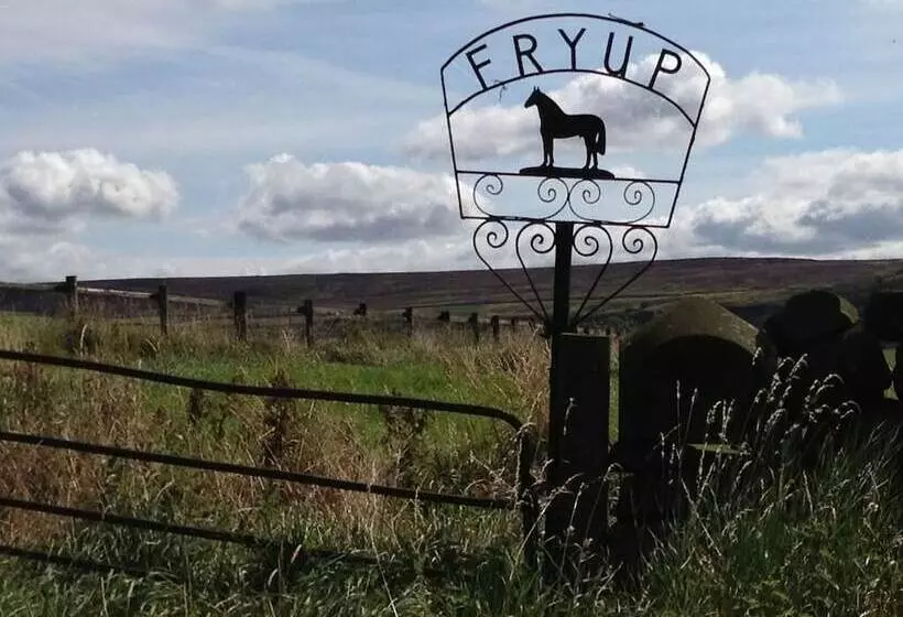 בית מלון כפרי Plumpton Court