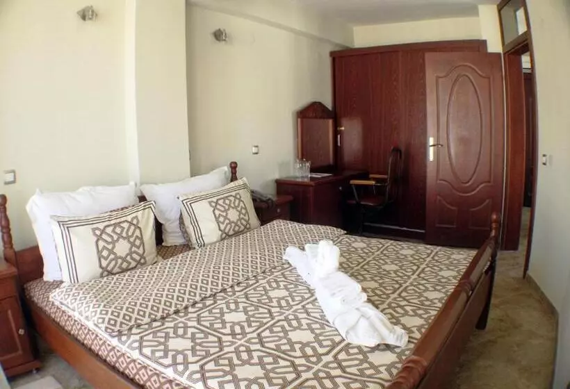 Royal View Hotel And Spa