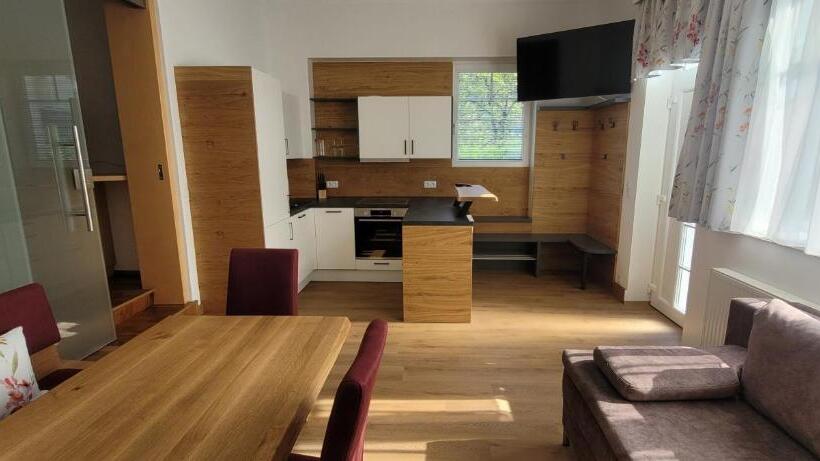 Отель Sonnblick Am Wörthersee