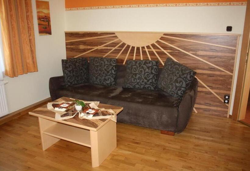 Отель Sonnblick Am Wörthersee