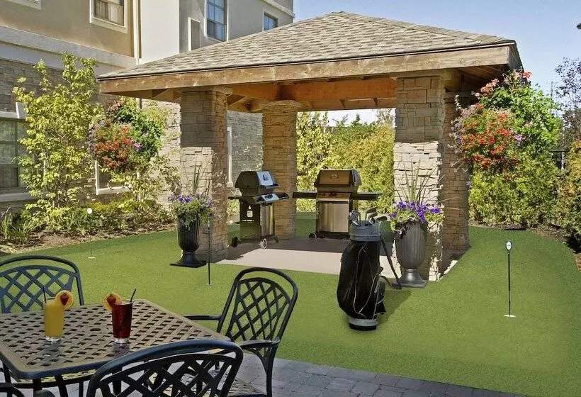 Отель Staybridge Suites Oakville Burlington, An Ihg