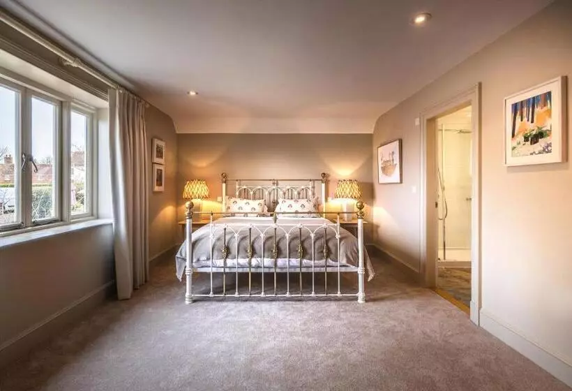 Отель The Crown Inn