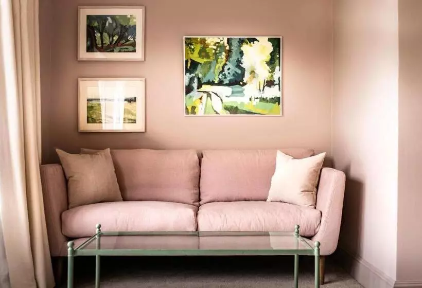 Отель The Crown Inn