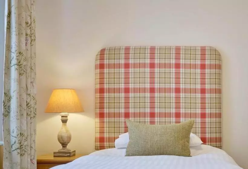 Отель The George