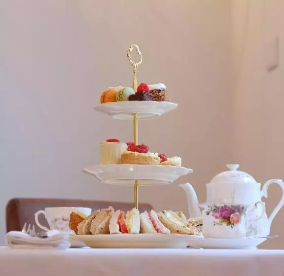 Отель The George