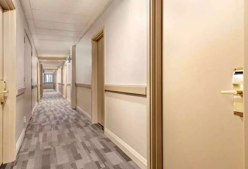 호텔 Travelodge By Wyndham Richmond Hill