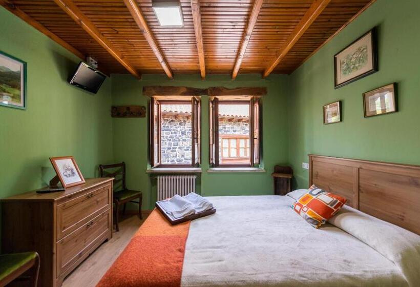 펜션 Hostal Peña Santa