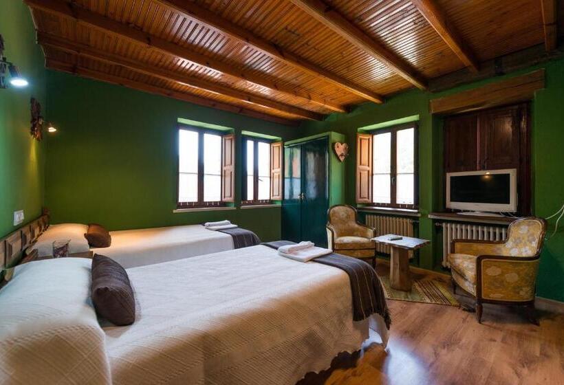 펜션 Hostal Peña Santa