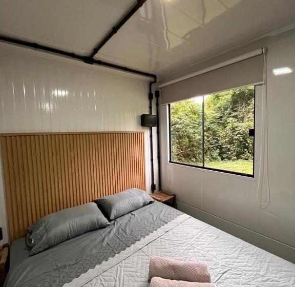 پانسیون Iguassu Eco Hostel   Iguassuecohostel   Eco Suítes