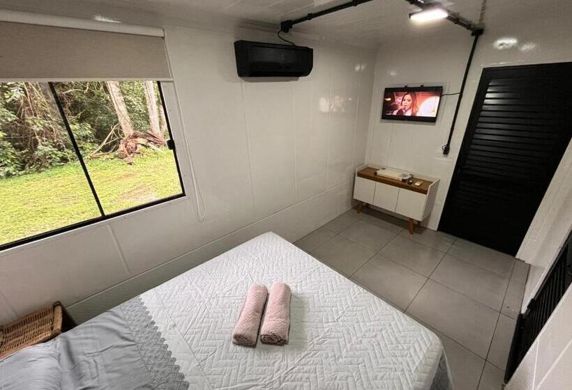 پانسیون Iguassu Eco Hostel   Iguassuecohostel   Eco Suítes