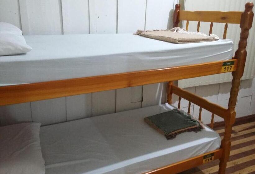 پانسیون Iguassu Eco Hostel   Iguassuecohostel   Eco Suítes