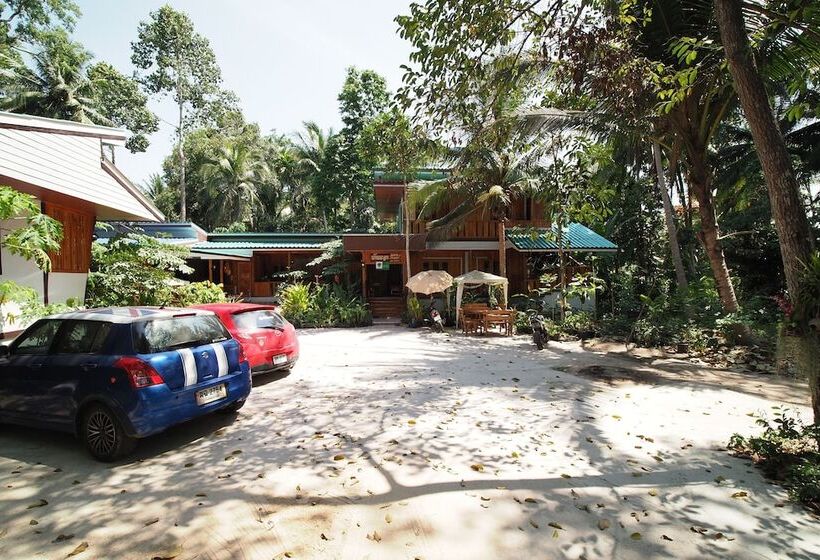 فندق Oyo 970 Ban Kala Resort And Homestay