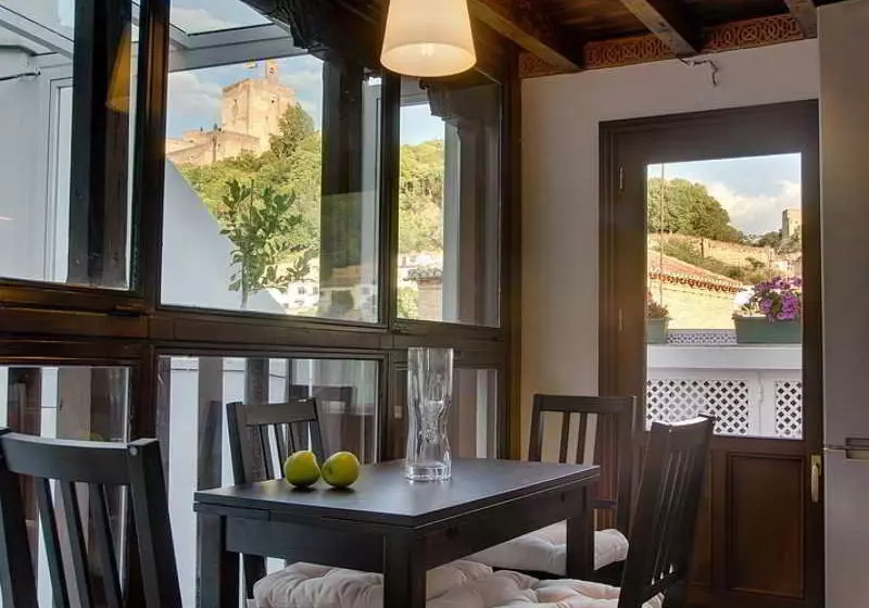 Apartamentos Muralla Ziri