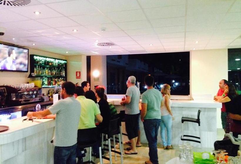 Apartamentos Turisticos Parque Tropical